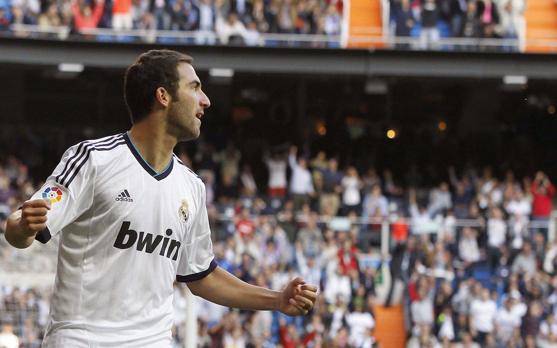 德甲联赛激战正酣,拜仁慕尼黑与勒沃库森上演巅峰对决