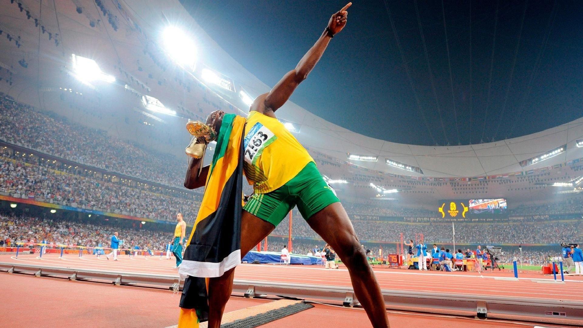 纳达尔鏖战五盘惊险晋级 法网14冠王再展