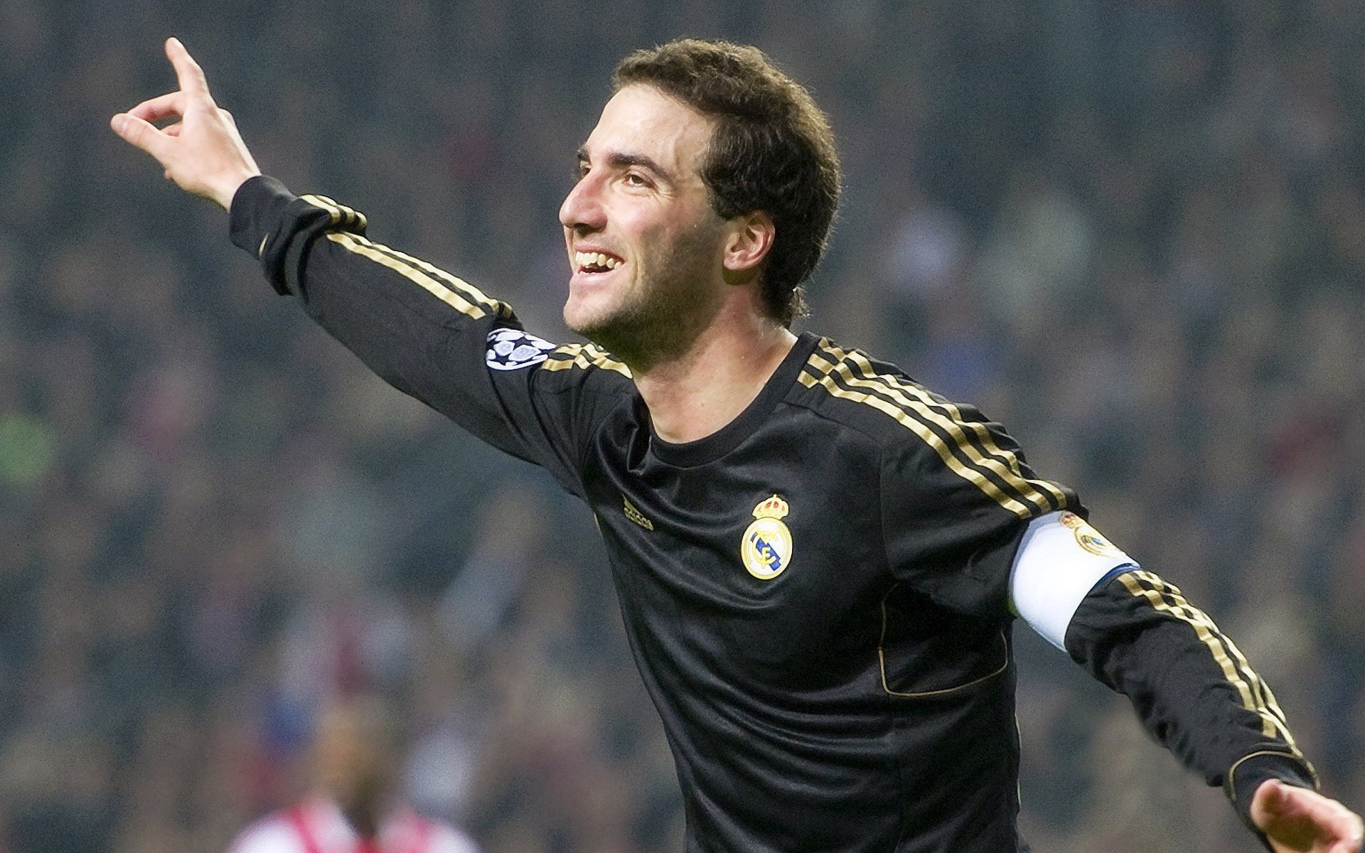 体育公益携手共进，爱心传递温暖人心